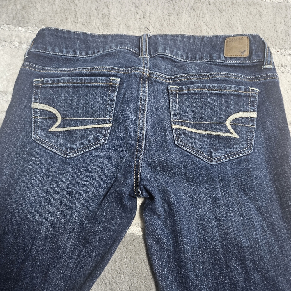 Classic Dark Blue Women’s Jeans - Comfortable Everyday Fit - Picture 9 of 9